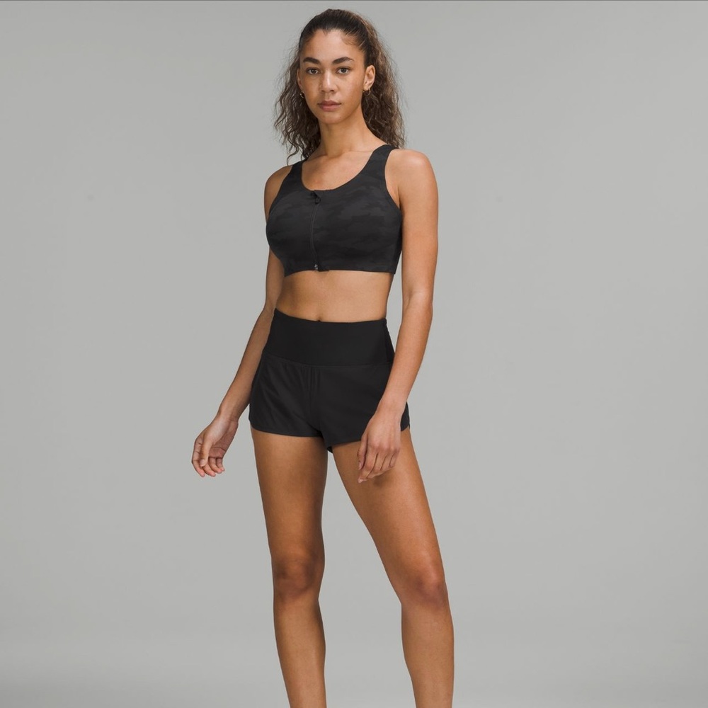 Lululemon Speed Up Low Rise lined short 2.5 inch.  No Tag.  Size 2.